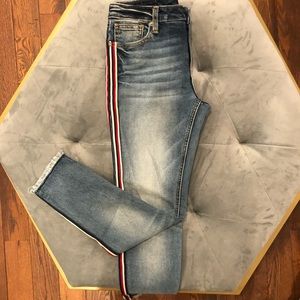 Miss Me Skinny Ankle Jeans Size 28